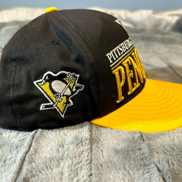 Vintage Pittsburgh Penguins New Era Hat - Picture 2 of 6